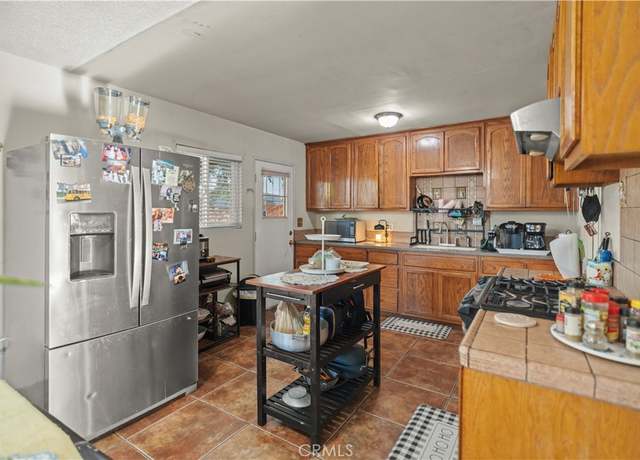 Property at 3808 Monitor St, Bakersfield, CA 93304, 3 beds, 2 baths