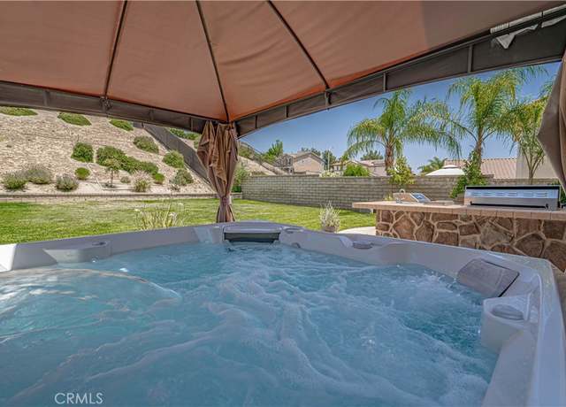 Property at 28217 Alton Way, Castaic, CA 91384, 4 beds, 3 baths