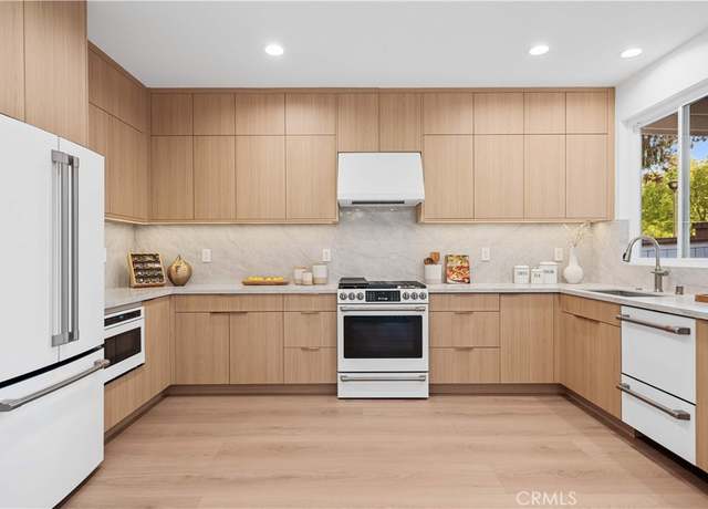 Property at 33 Winterfield Rd, Irvine, CA 92602, 4 beds, 2.5 baths