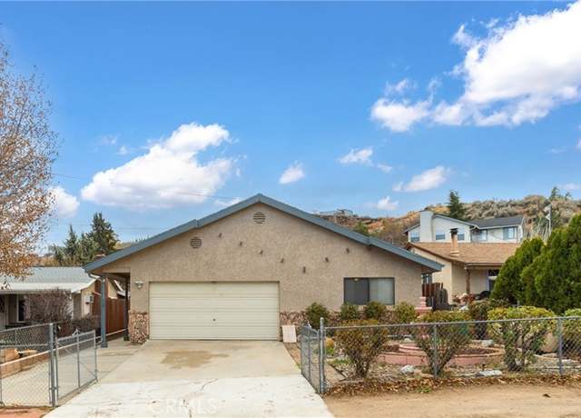 Property at 42868 Ranch Club Rd, Lake Elizabeth, CA 93532, 2 beds, 2 baths