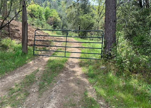 Property at 222 Rd 222, Oakhurst, CA 93644