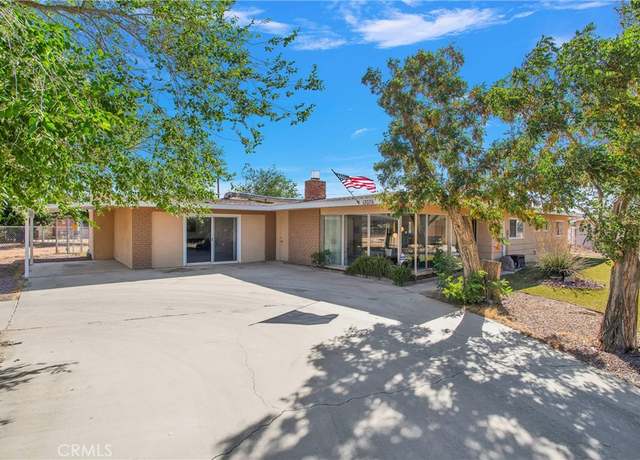 Property at 13076 Osage Rd, Apple Valley, CA 92308, 4 beds, 2 baths