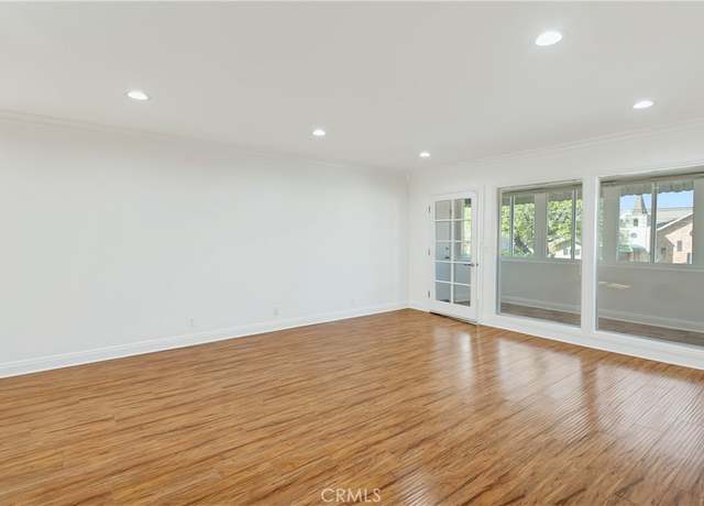 Property at 6160 Whitsett Ave #6, North Hollywood, CA 91606, 3 beds, 2 baths
