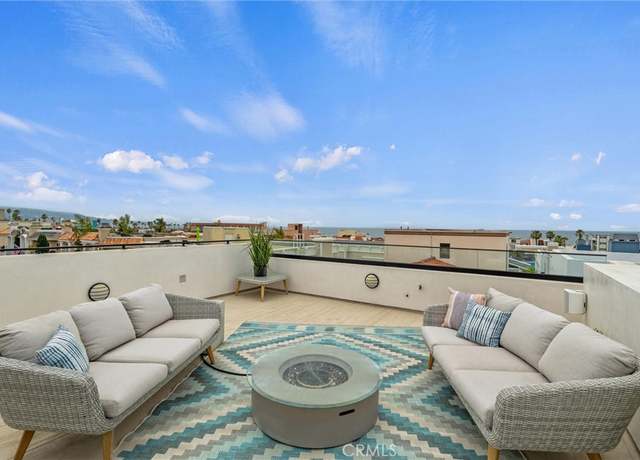 Property at 222 2nd St, Hermosa Beach, CA 90254, 5 beds, 4.5 baths