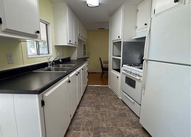 Property at 27710 Murrieta Rd #166, Menifee, CA 92586, 2 beds, 1 bath