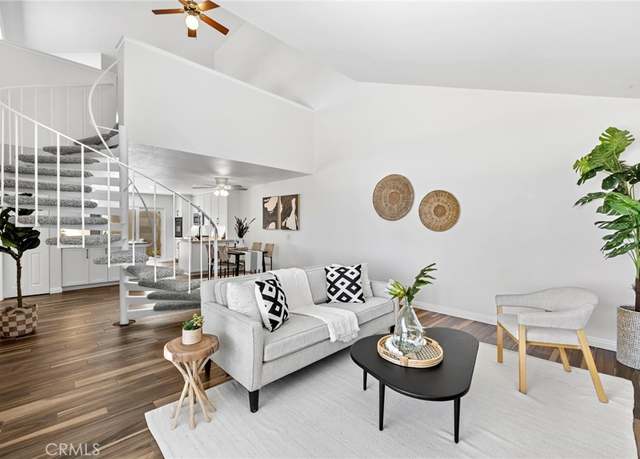 Property at 18714 Maplewood Cir, Huntington Beach, CA 92646, 2 beds, 2 baths