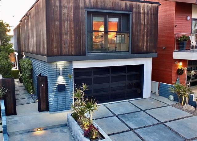 Property at 35 Geneva Walk, Long Beach, CA 90803, 3 beds, 2.5 baths