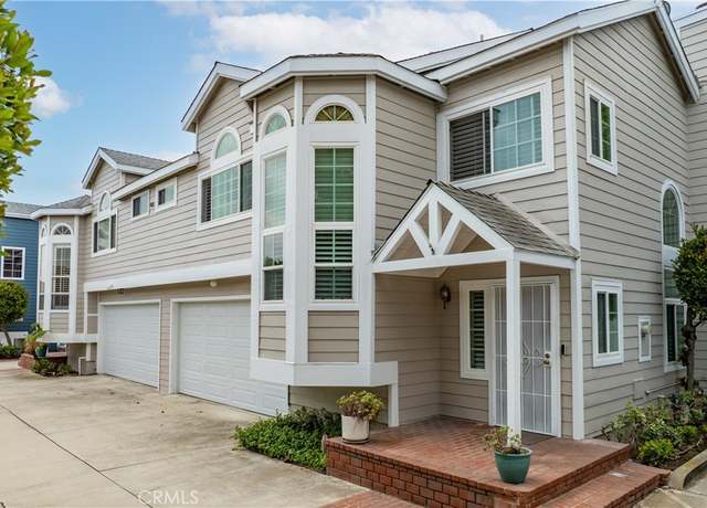 Property at 2547 Orange Ave Unit D, Costa Mesa, CA 92627, 3 beds, 2.5 baths