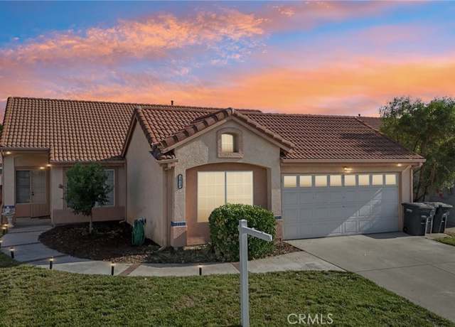 Property at 3013 Pembroke Ave, Hemet, CA 92545, 3 beds, 2 baths