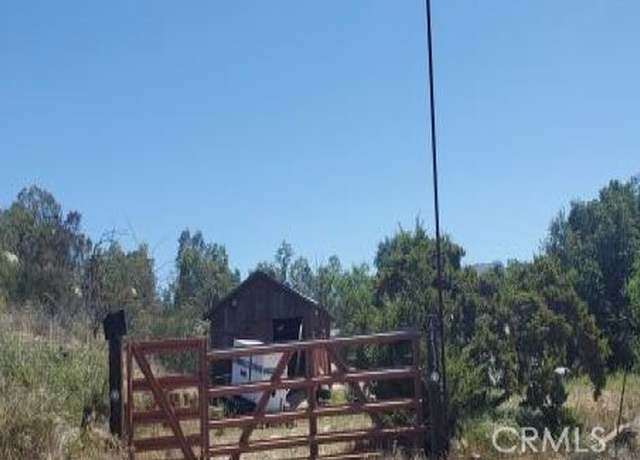 Property at 44135 Oak Glen Rd, Hemet, CA 92544, 1 bed, 1 bath