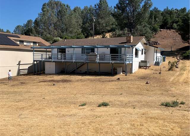 Property at 10520 Divot Ct, Kelseyville, CA 95451, 3 beds, 2 baths