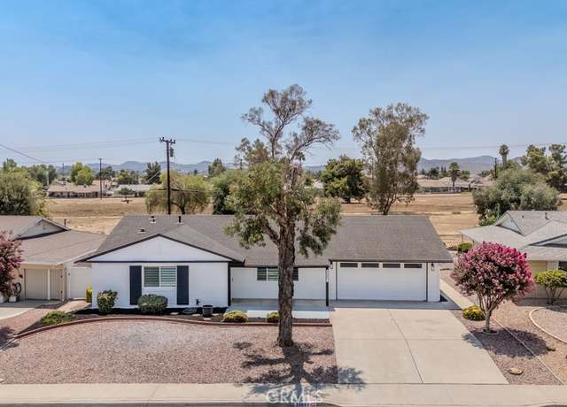 Property at 28881 W Worcester Rd, Menifee, CA 92586, 2 beds, 2 baths