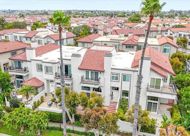 Property at 19381 Maidstone Ln, Huntington Beach, CA 92648, 2 beds, 2.5 baths