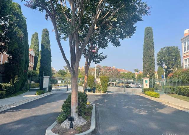 Property at 10 Bettoni Aisle, Irvine, CA 92606, 3 beds, 2.5 baths