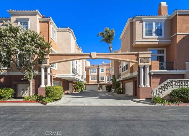 Property at 10 Bettoni Aisle, Irvine, CA 92606, 3 beds, 2.5 baths