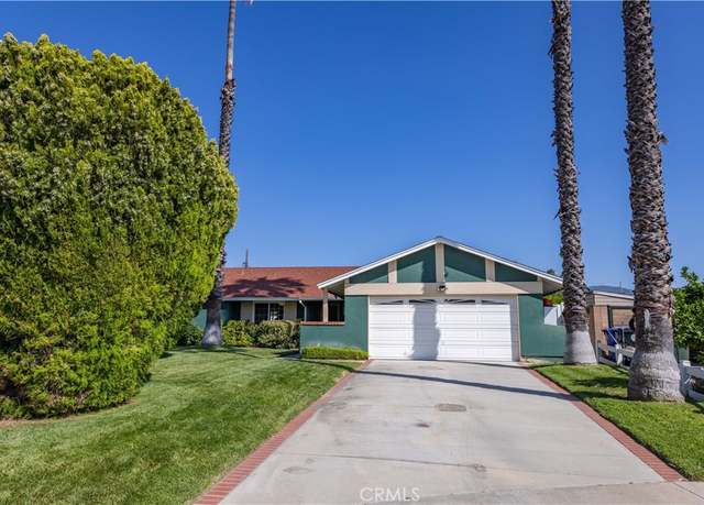 Property at 27200 Pine Hills Ave, Canyon Country, CA 91351, 3 beds, 2 baths