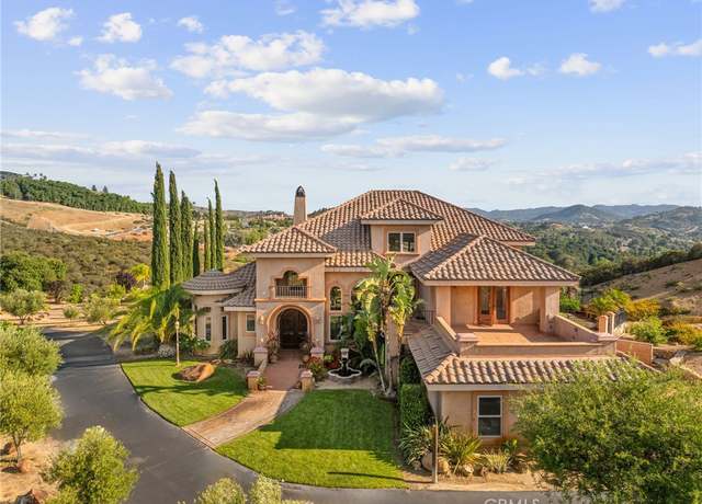 Property at 37654 Calle De Lobo, Murrieta, CA 92562, 4 beds, 4.5 baths