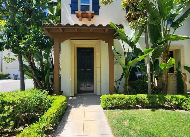 Property at 678 E Valencia St #105, Anaheim, CA 92805, 2 beds, 2.5 baths