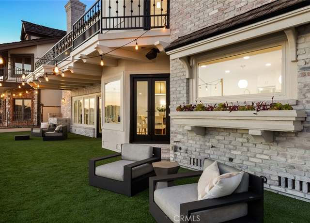 Property at 3342 Venture Dr, Huntington Beach, CA 92649, 4 beds, 4.5 baths