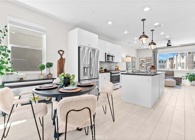 Property at 612 Prickly Pear Way, Rancho Mission Viejo, CA 92694, 2 beds, 2.5 baths