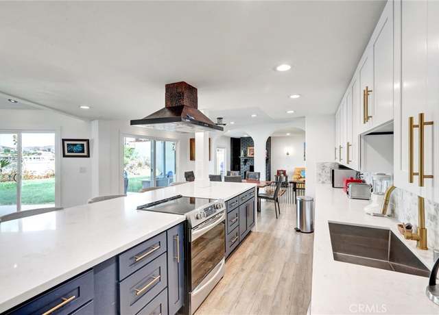Property at 29795 Eagle Point Dr, Canyon Lake, CA 92587, 5 beds, 4 baths