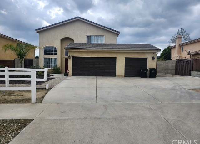 Property at 10085 Bromont Ave, Sun Valley, CA 91352, 5 beds, 3 baths