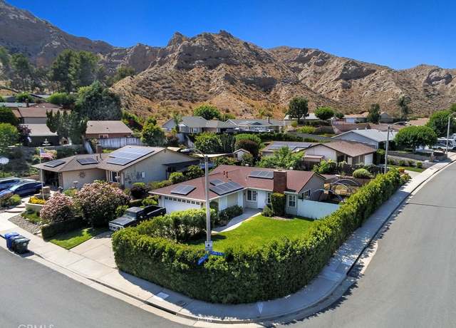 Property at 14705 Calla Lily Ct, Canyon Country, CA 91387, 3 beds, 2 baths
