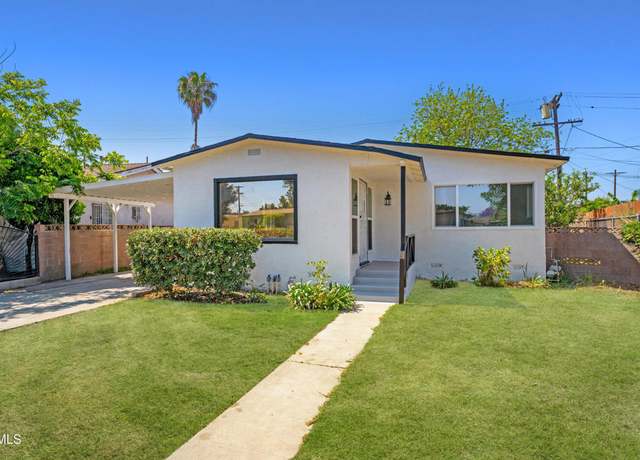 Property at 704 E 103rd Pl, Los Angeles, CA 90002, 2 beds, 1.5 baths