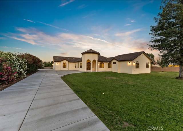 Property at 286 N Locan Ave, Fresno, CA 93737, 5 beds, 4.5 baths