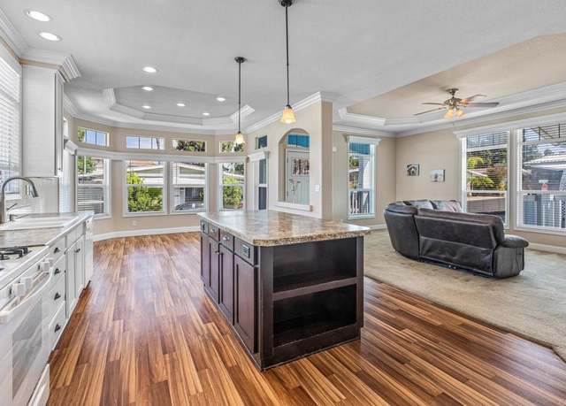 Property at 7233 San Bartolo St #376, Carlsbad, CA 92011, 2 beds, 2 baths