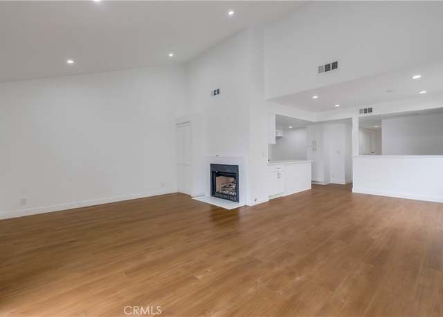 Property at 946 W 220th St #216, Torrance, CA 90502, 3 beds, 2 baths