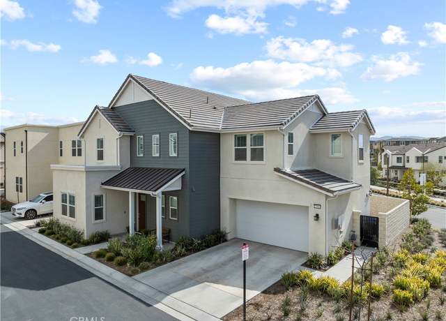 Property at 27661 Hillside Pl, Valencia, CA 91381, 4 beds, 5 baths