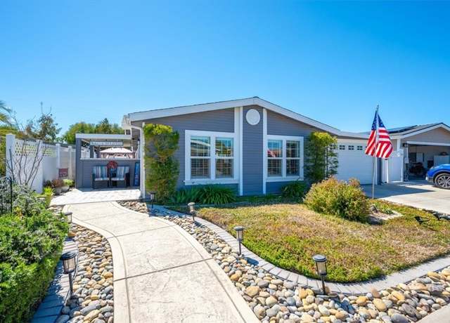 Property at 330 Lark Dr, Paso Robles, CA 93446, 2 beds, 2 baths