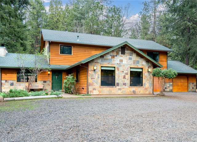 Property at 170 Woodhaven Dr, Chico, CA 95973, 4 beds, 3.5 baths