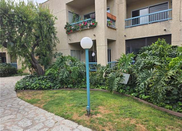 Property at 18307 Burbank Blvd #7, Tarzana, CA 91356, 1 bed, 1 bath