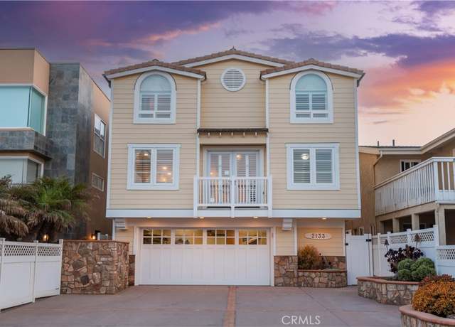 Property at 2133 Ocean Dr, Oxnard, CA 93035, 4 beds, 3.5 baths