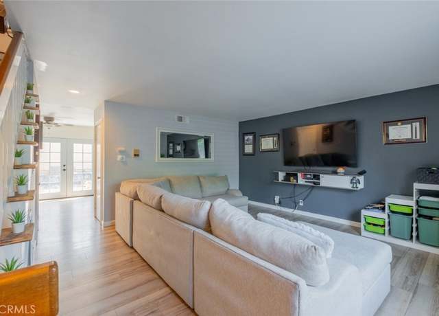 Property at 14344 Foothill Blvd #405, Sylmar, CA 91342, 2 beds, 3 baths