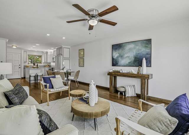 Property at 339 Orwell Ln, Encinitas, CA 92024, 2 beds, 2 baths