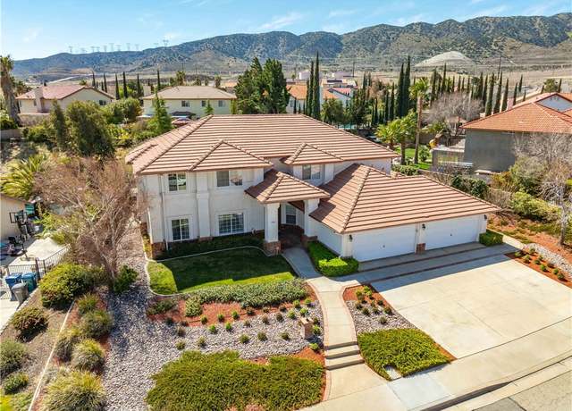 Property at 7324 Ojai Dr, Palmdale, CA 93551, 5 beds, 3 baths
