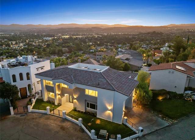 Property at 23835 Bella Vista Dr, Newhall, CA 91321, 4 beds, 3.5 baths