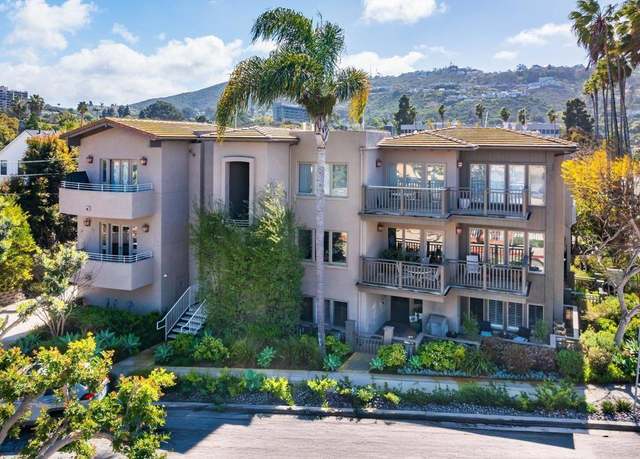 Property at 8171 El Paseo Grande, La Jolla, CA 92037, 2 beds, 2.5 baths
