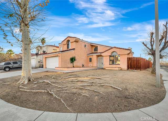 Property at 37657 19th St E, Palmdale, CA 93550, 4 beds, 3 baths
