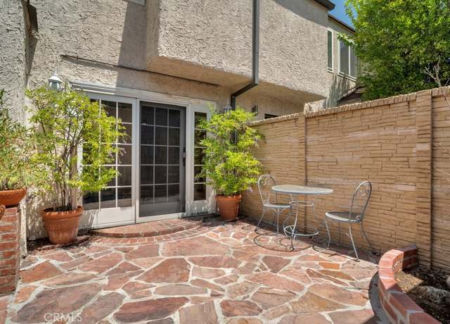 Property at 5644 Etiwanda Ave #5, Tarzana, CA 91356, 3 beds, 3 baths