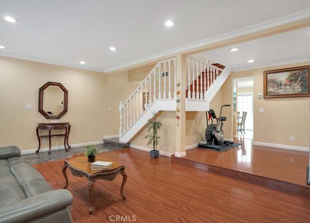 Property at 5644 Etiwanda Ave #5, Tarzana, CA 91356, 3 beds, 3 baths