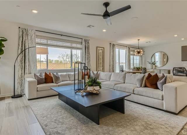 Property at 2794 Emerald Bay Dr, Rialto, CA 92377, 4 beds, 3 baths
