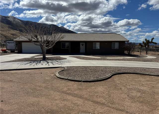 Property at 21355 Roundup Way, Apple Valley, CA 92308, 3 beds, 2 baths