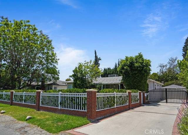 Property at 5525 Costello Ave, Sherman Oaks, CA 91401, 3 beds, 3 baths