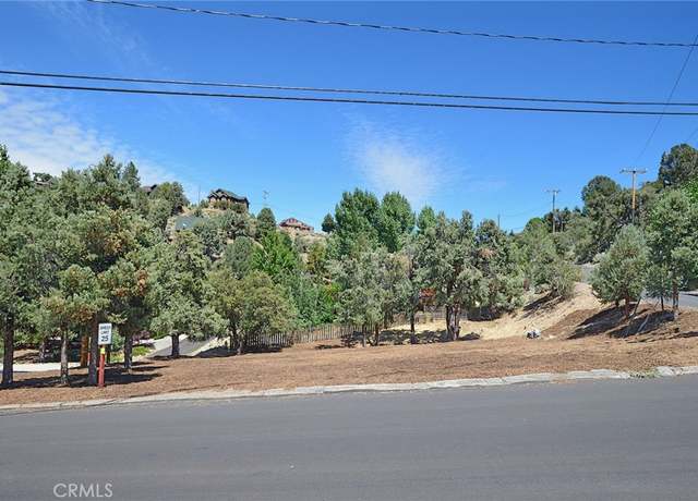 Property at 2029 St Bernard Dr, Pine Mtn Club, CA 93222