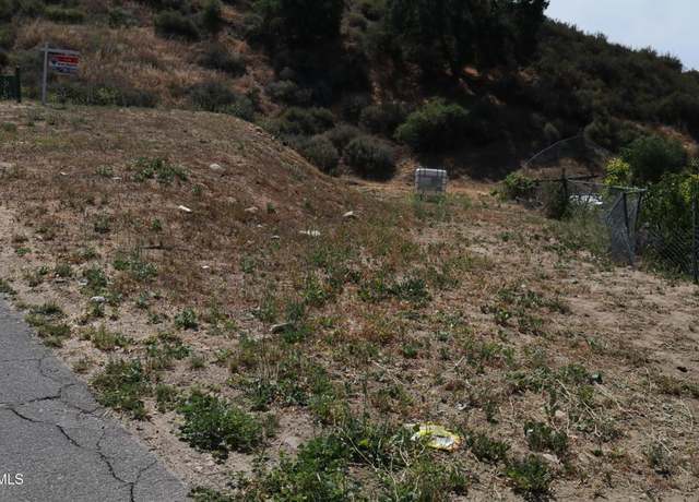 Property at 31115 Pinedale Pl, Val Verde Park, CA 91384