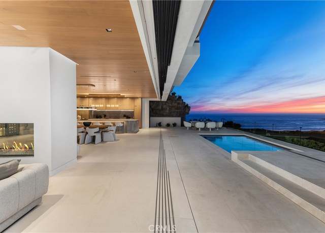 Property at 13 Ritz Cove Dr, Dana Point, CA 92629, 6 beds, 6.5 baths